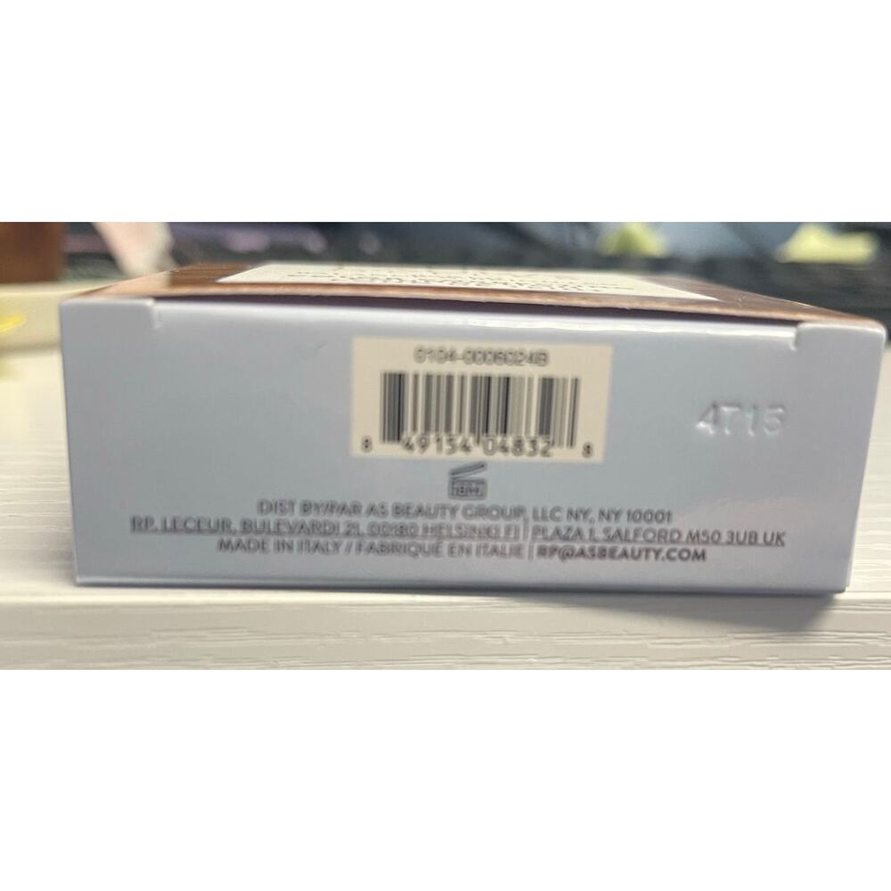 Laura Geller Baked Balance-N-Brighten color correcting foundation-MED.New in Box - Picture 4 of 4